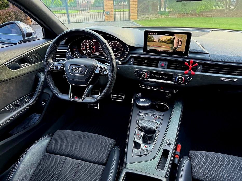 AUDI A4 B9 QUATTRO  3.0 TDI S-Line Competition Super stan  AUDI A4 S4