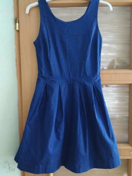 Szafirowa sukienka Camaieu rozm. 36