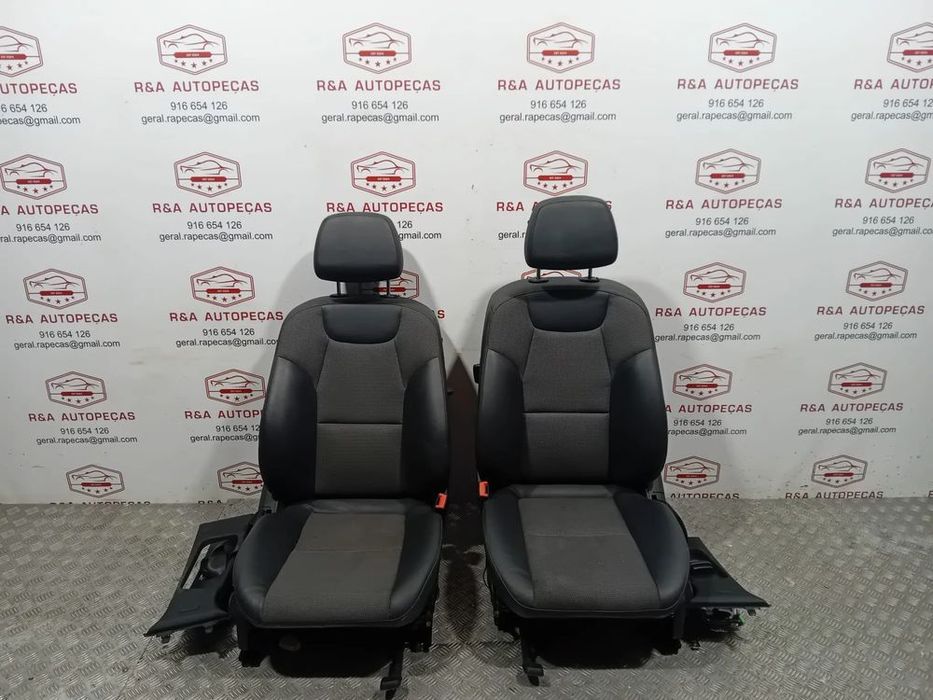 Conjunto de Bancos Mercedes Class C w204 AMG Carro