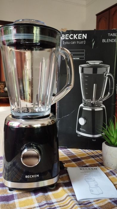 Liquidificador Becken copo de vidro (Novo)