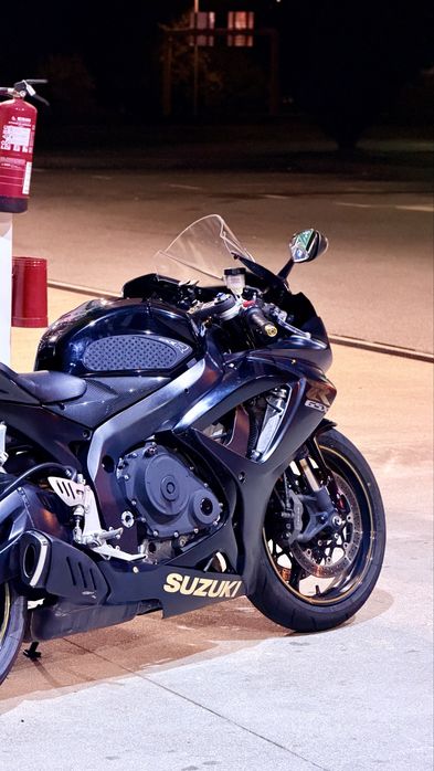 Suzuki GSX-R 750 K7