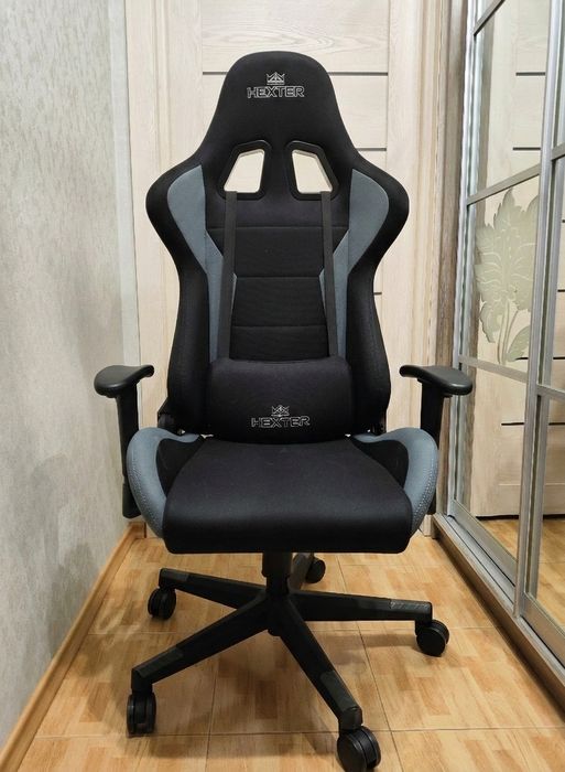 Геймерське ігрове крісло Nowy Styl Hexter ML (текстиль, не шкіряне)