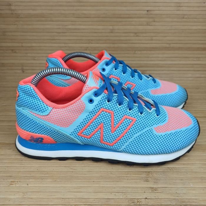Яскраві кросівки New Balance 574 Розмір 41,5 / 27 см