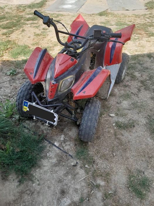 Продам квадроцикел