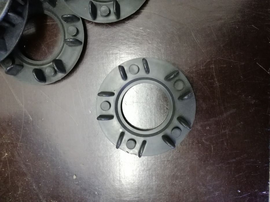 Декоративная накладка на крестовину кресла