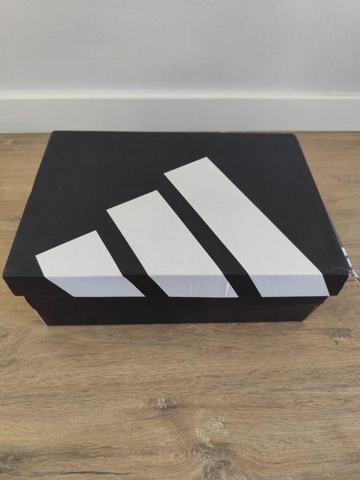 Vendo tenis da adidas novos 43 e ⅓