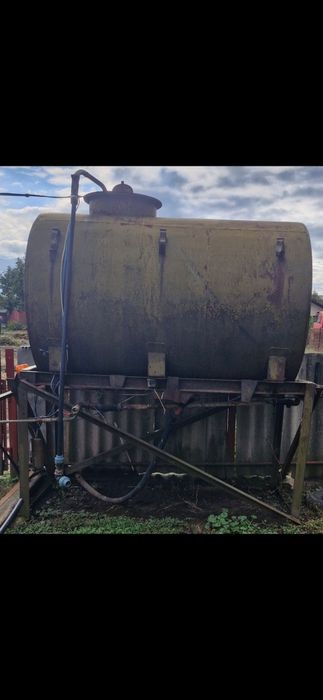 Продам бочку 3 куба