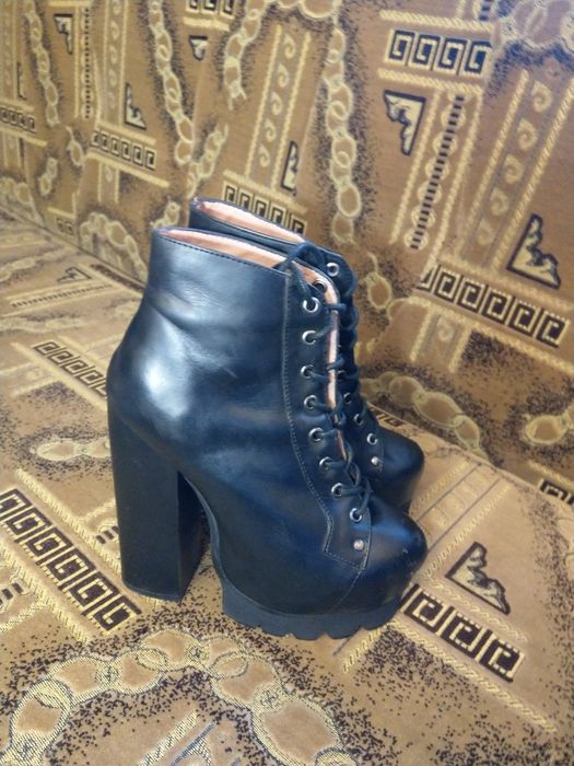 Ботильоны на платформе