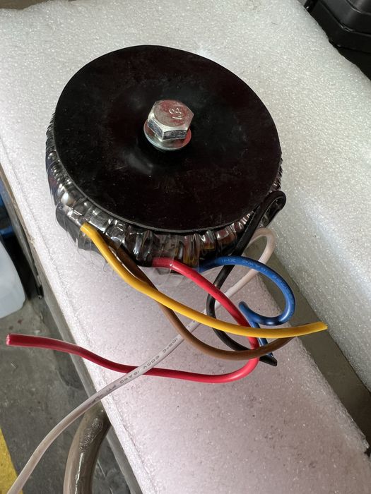 Transformator napięcia