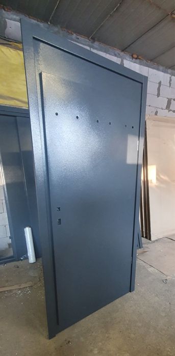 Входная дверь тамбурная, входные двери в гараж, двери тамбур не дорого