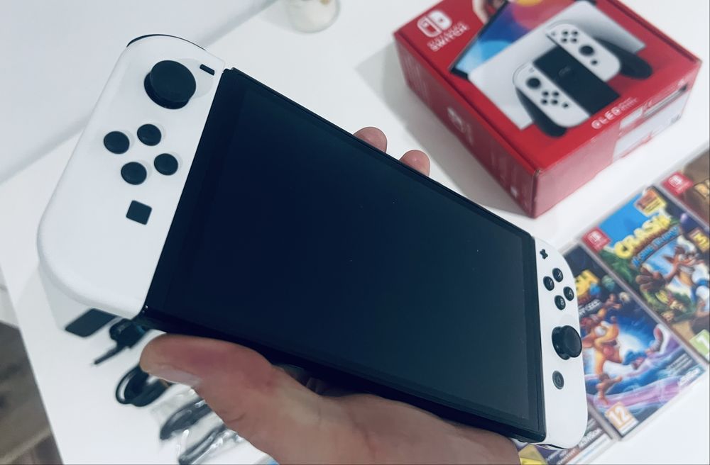 Nintendo Switch Oled 64gb + 7 Gier jak Nowe