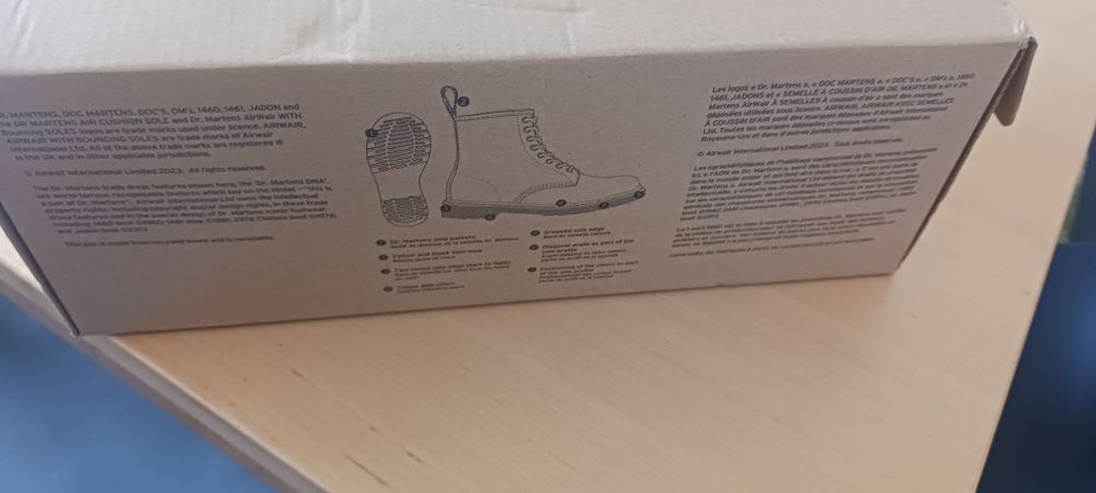 """NOVAS""" Botas Dr Martens SINCLAIR 8 EYE AUNT S