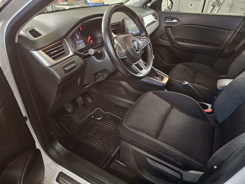 Captur novo modelo impecável