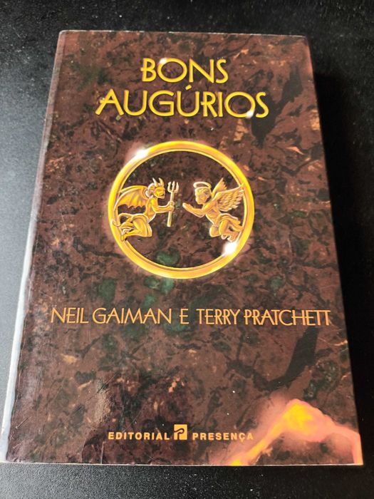 "Bons Augúrios" por Neil Gaiman e Terry Pratchett 1ª Edição