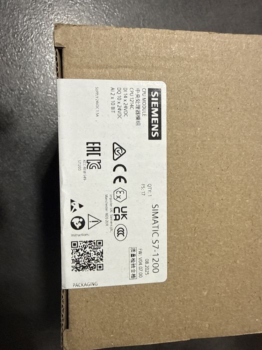 Siemens SIMATIC S7-1200 CPU 1214C DC/DC/DC, 6ES7214-1AG40-0XB0.