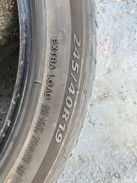Pneu 245 40 19 usado