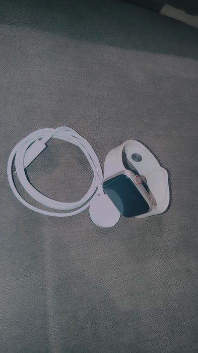 Apple Watch SE 40mm (GPS + Cellular / LTE) Alumínio + Cabo Original