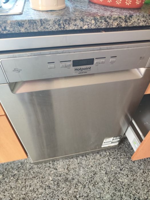 máquina lavar loiça Hotpoint