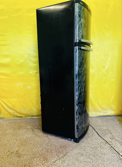 Двухкамерный холодильник Whirlpool NoFrost