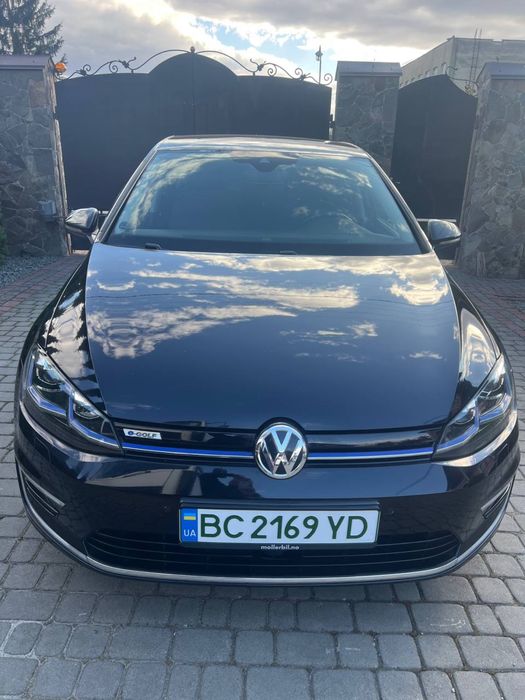 Volkswagen e-Golf електро 2018 36 квт