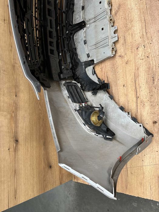 Zderzak przedni Opel Insignia OPC kolor z176