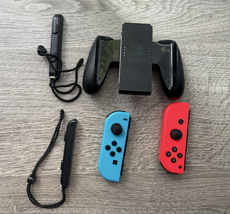 Ninntendo switch, dodatkowy kontroler, pamiec SD 128GB, pokrowiec