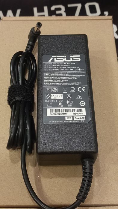 Зарядка-блок для ноутбука