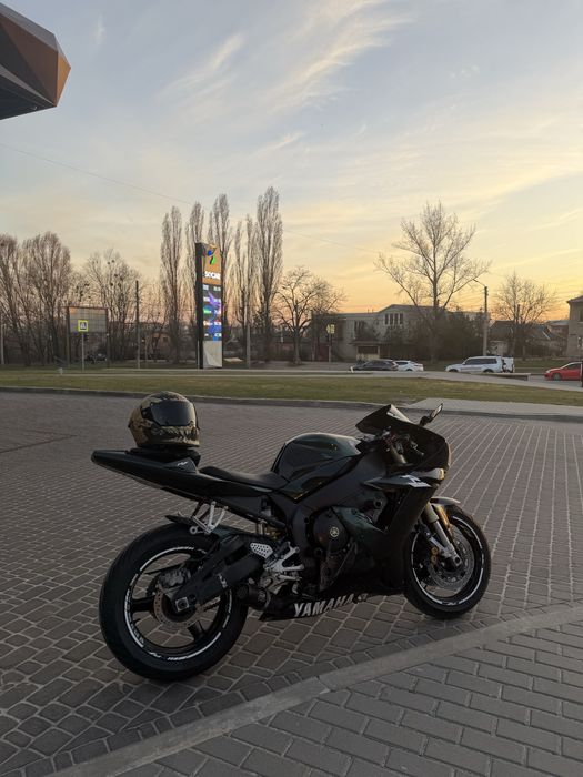 Yamaha R1 2002года