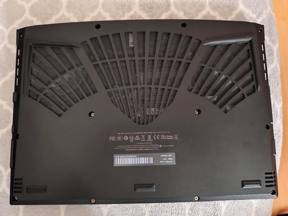 AORUS – RTX 3080 16 GB | i7-11800H | 32 GB RAM | SSD 1 TB