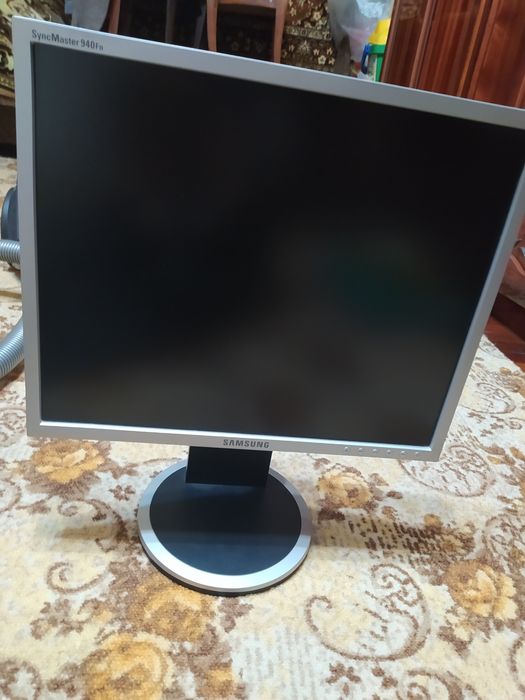 Монитор Samsung 19'