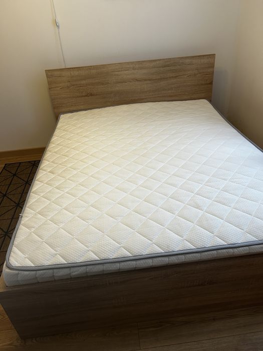 Łóżko 160x200 plus materac