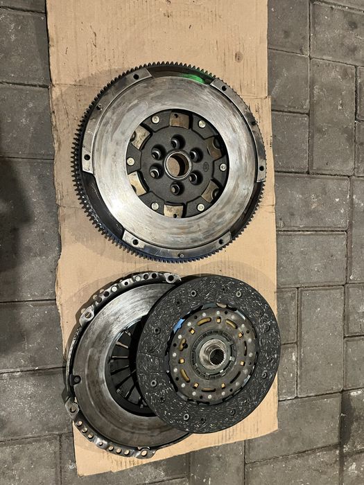 Двох масовий маховик шаран галакси альхамбра