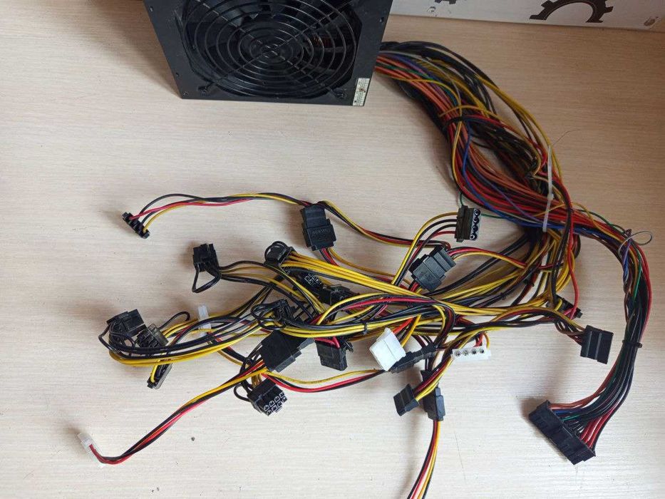 Гарантія\Блок живлення Vinga VPS-1350 1350W\PC_fanatics_shop