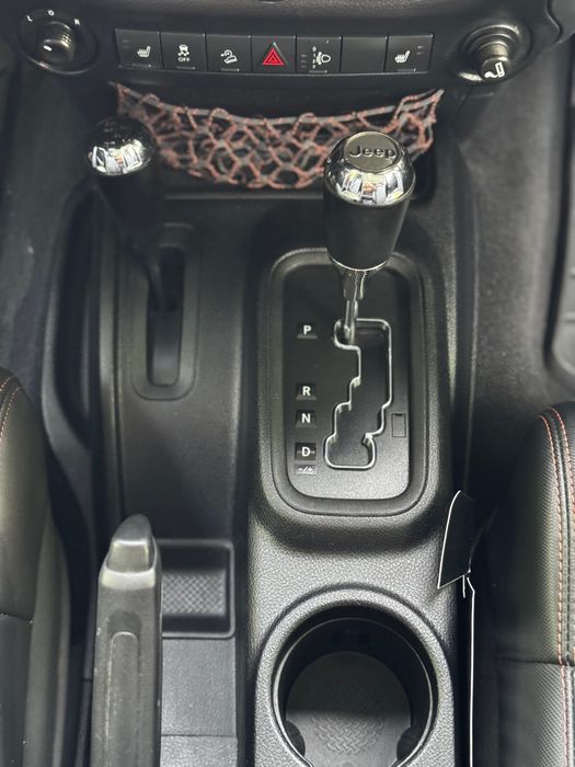 Jeep Wrangler 2.8 CRD ATX Sahara Adventure Edition