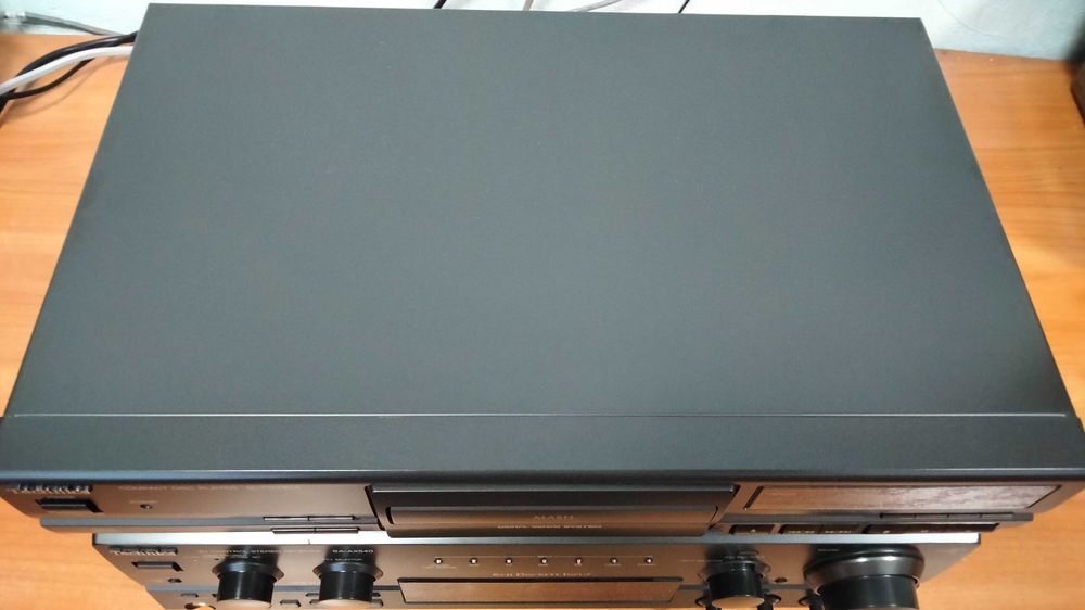 Музыкальный центр Technics SA-AX540 и Technics SL-PG480A