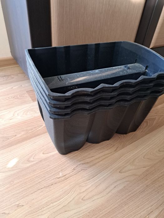 4x Doniczka balkonowa na poręcz