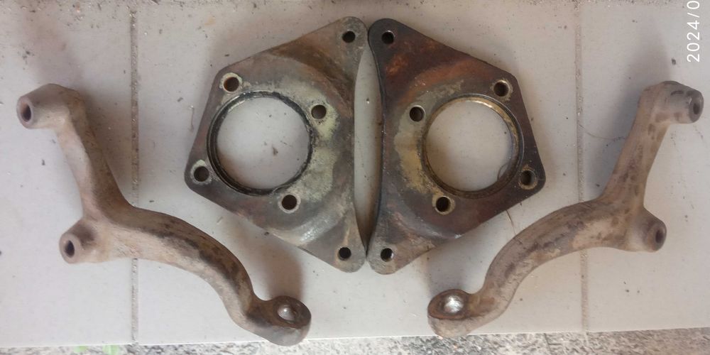 Продам з/ч рычаги передних ступиц. Б/У.