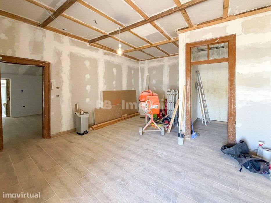 Moradia T1 em Montalvo com espaço exterior