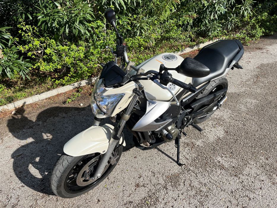 Yamaha XJ6 77cv 2011