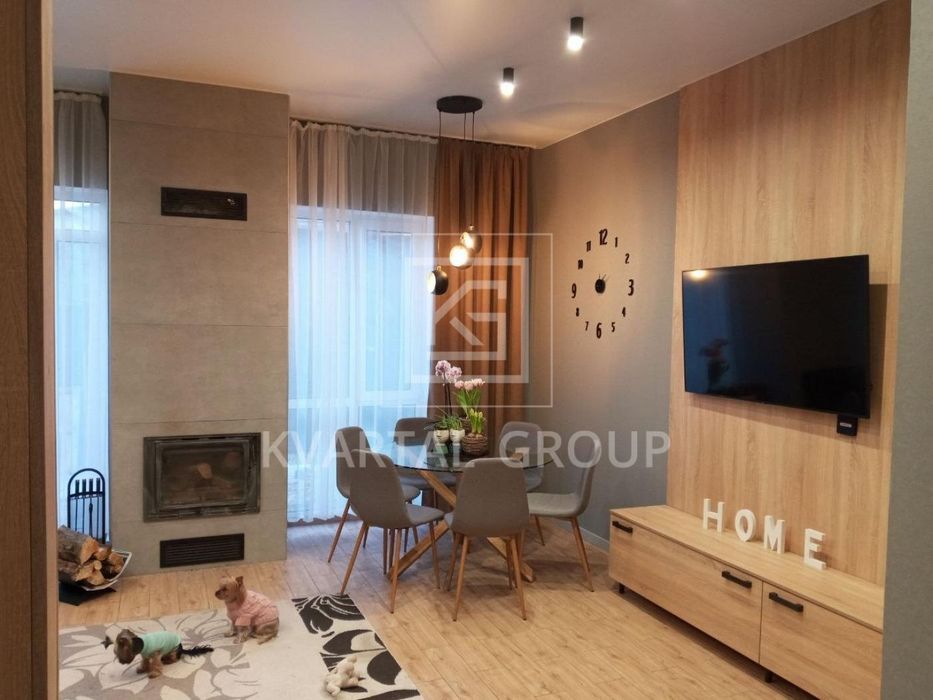 Кутовий таун з ремонтом! Камін. 3 кімнати, 3.5 сотки, держ.програми.