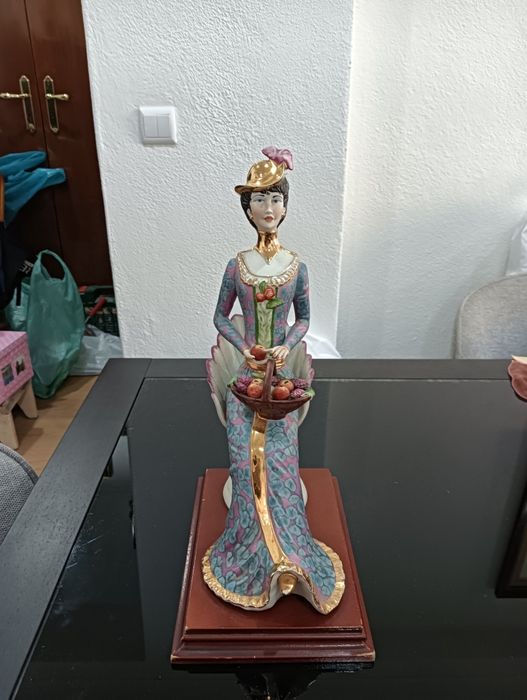 Vendo boneca decorativa