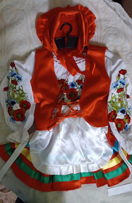 Вишиванка, вишита блуза, спіднички костюм червона шапочка