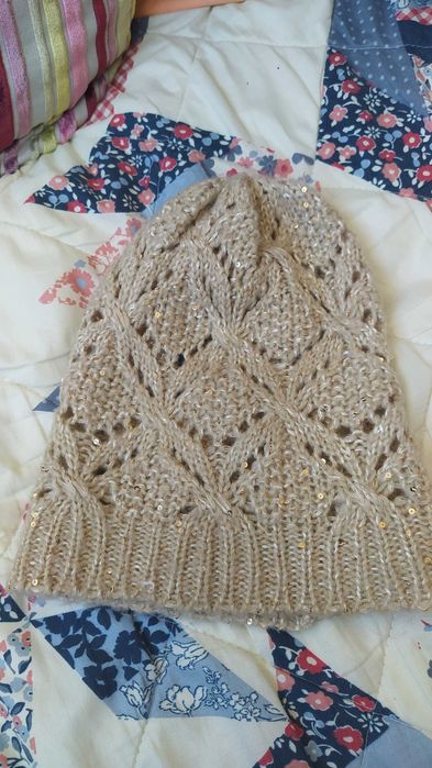 Женская шапка Sinsay