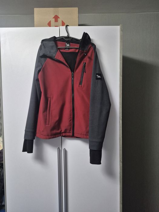 Продам підліткову осіню куртку "Staff"