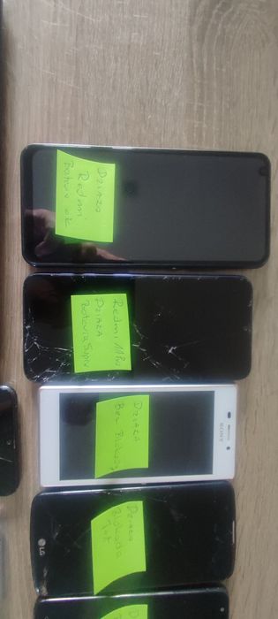 Sprzedam zestaw Smartfonow ,telefony 15 sztuk