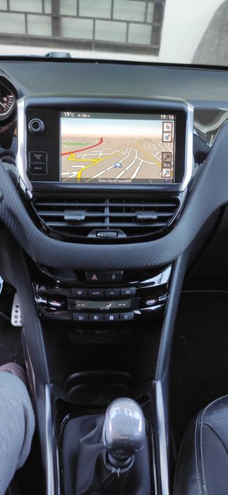 Peugeot 2008 1.6 e-HDi diesel
