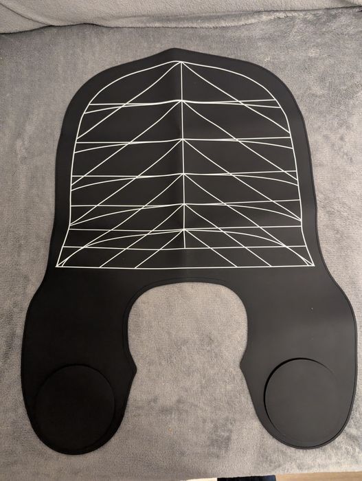 Silikonowy fartuch do obcinania/farbowania włosów.