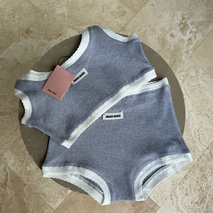 Костюм топ та шорти в стилі Miu Miu