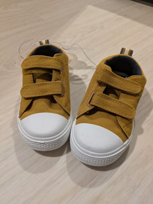 Buty brązowe roz 25