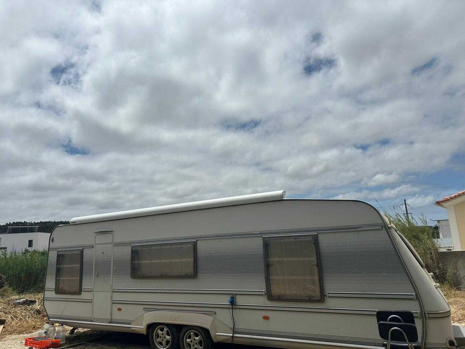 Caravana/Roulette estacionamento permanente